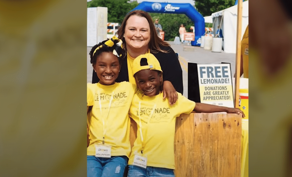 woman-adopted-3-black-kids-10-years-ago-you-won-t-believe-how-they