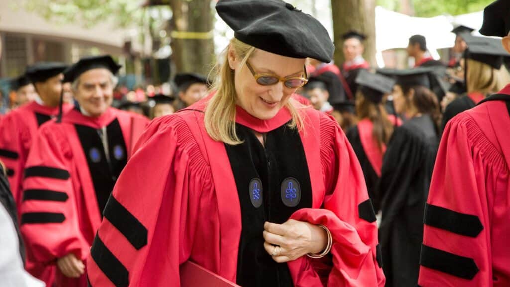 25 Famous People Whose College Degrees May Surprise You – Page 9