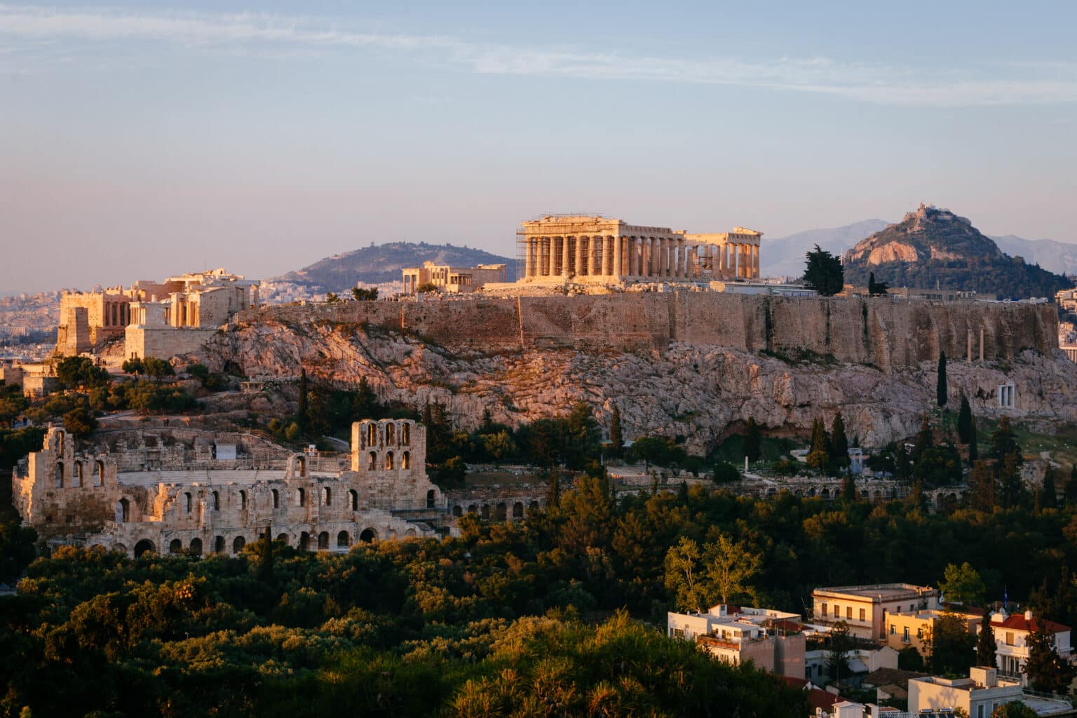 Historical Places Everyone Recognizes Without Knowing Why – Page 3